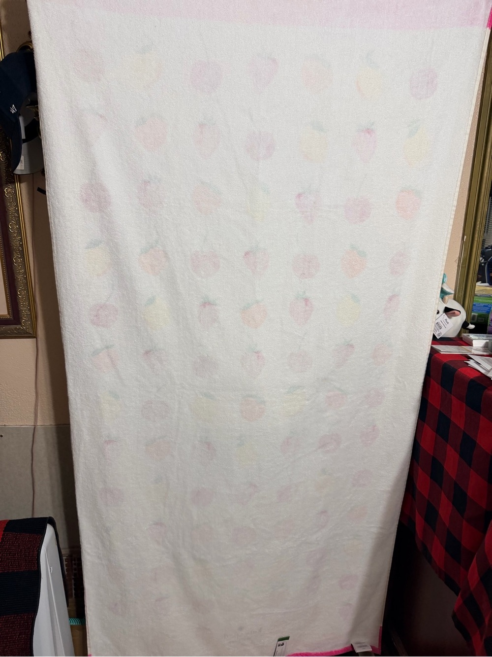 kate spade Fruit Print Beach Towels with Pink Border - Picture 5 of 8